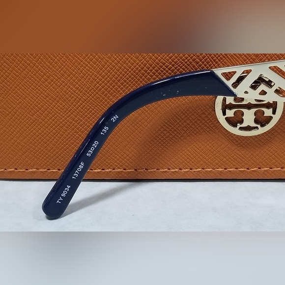 Tory Burch - Blue Oversized Sunglasses W/ Golden Geometric Accents - Picture 4 of 5